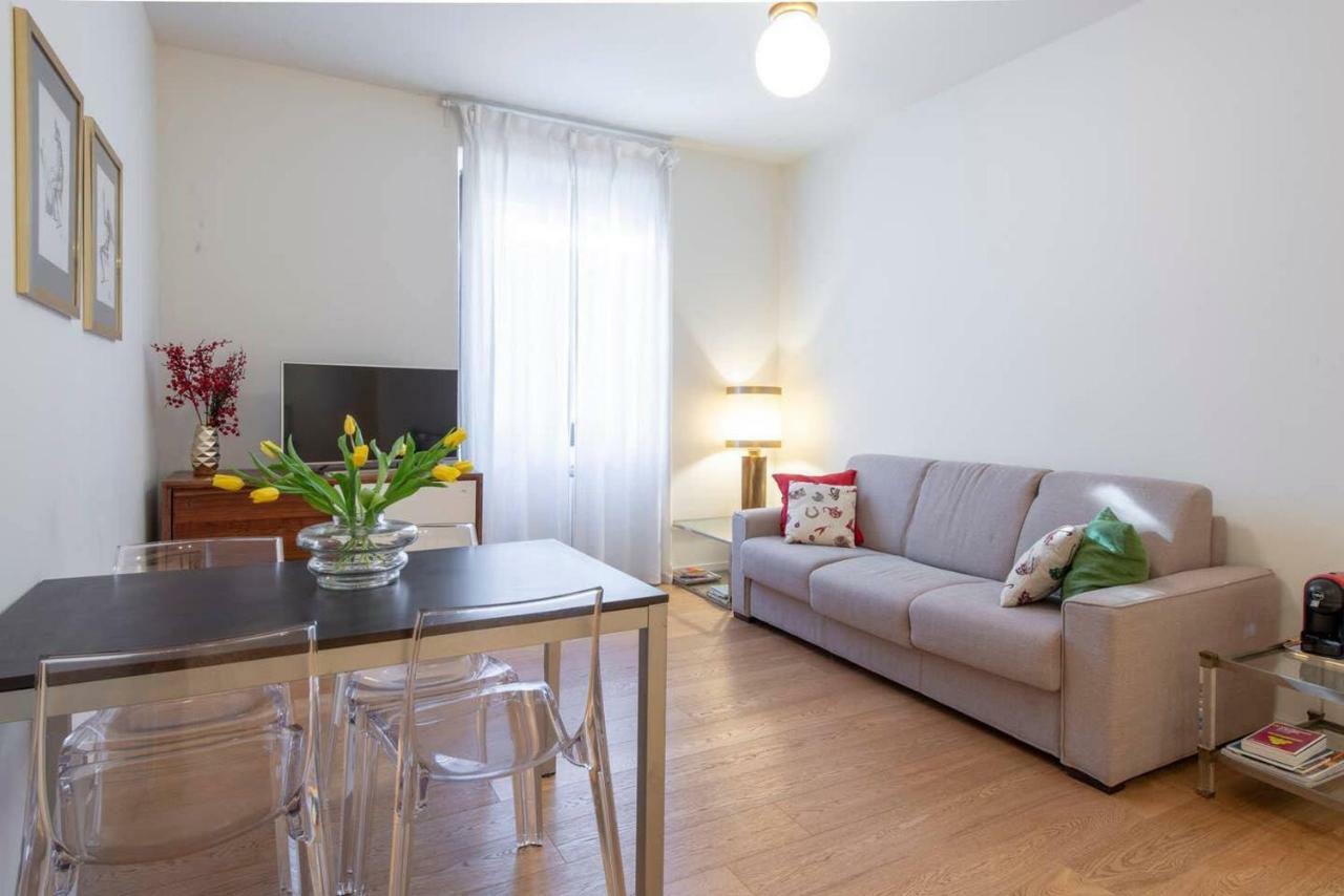 Joivy 1Br Apt In Isola With Stunning View To Bosco Verticale Milão Exterior foto