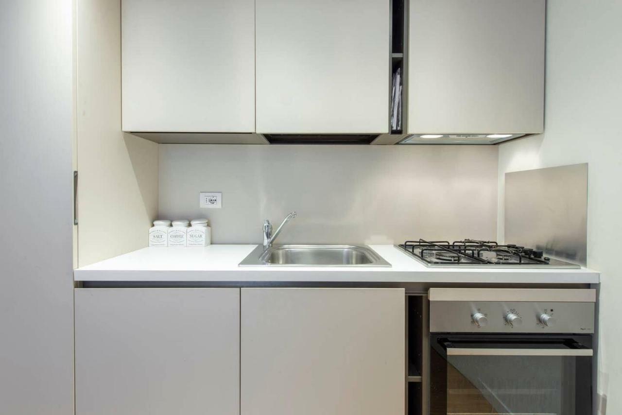 Joivy 1Br Apt In Isola With Stunning View To Bosco Verticale Milão Exterior foto